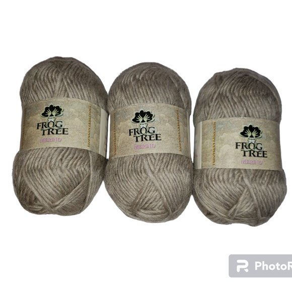 3 Skeins Frog Tree 100% Merino Wool Yarn Gray 137 Yds/1.75 Oz Each Knit Crochet - Picture 1 of 5